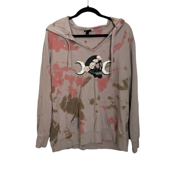 Torrid Size 0/Large Skull Sweatshirt cotton Blend Witchy Tie Dye Grey Cozy - Picture 2 of 6